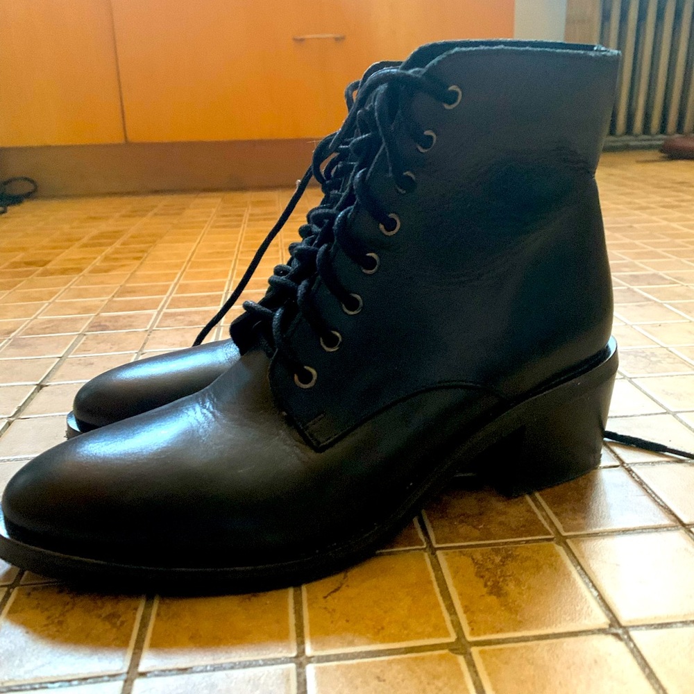 Jeffrey Campbell Black Lace Up Ankle Boots Women’s Size 8